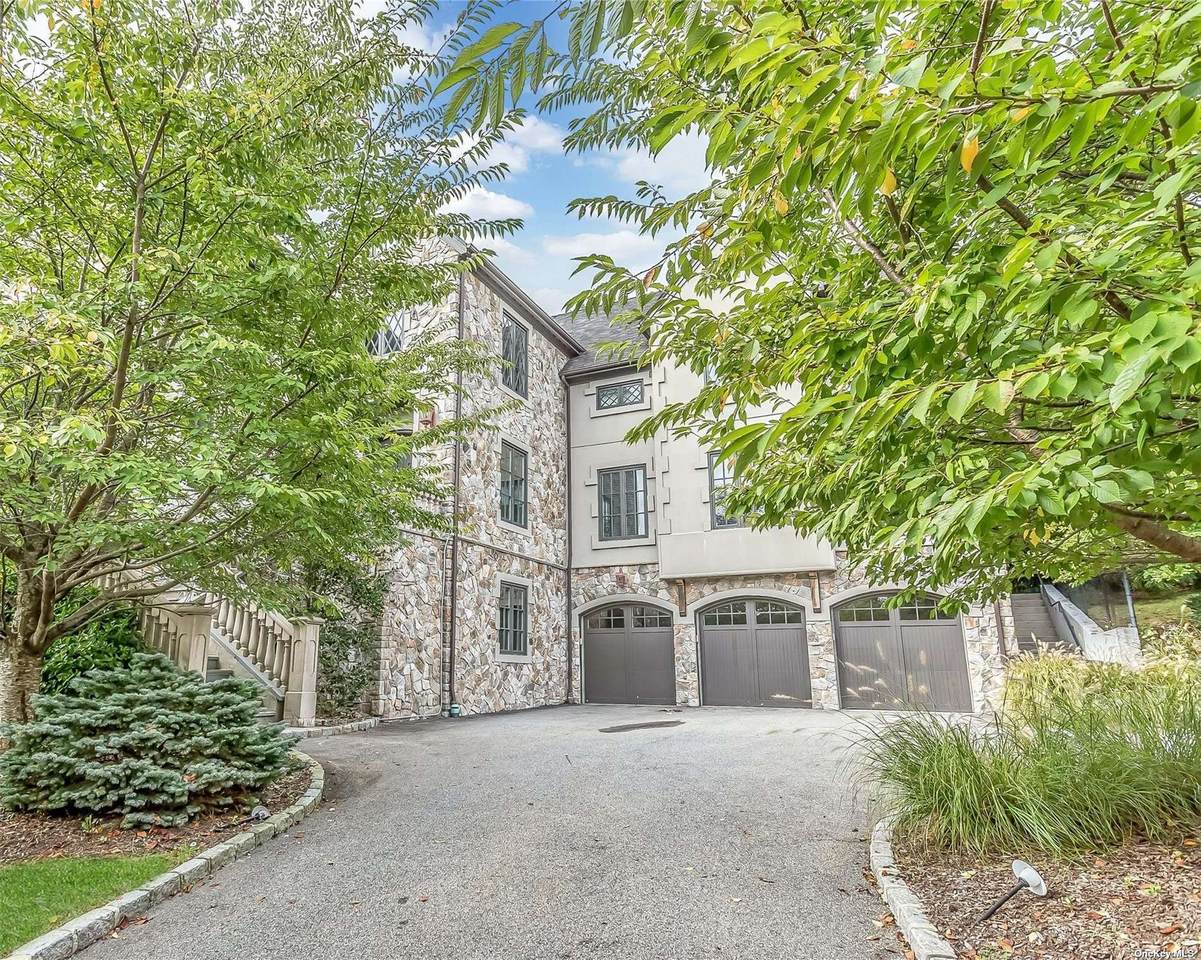 9 Earle Drive - Photo 1