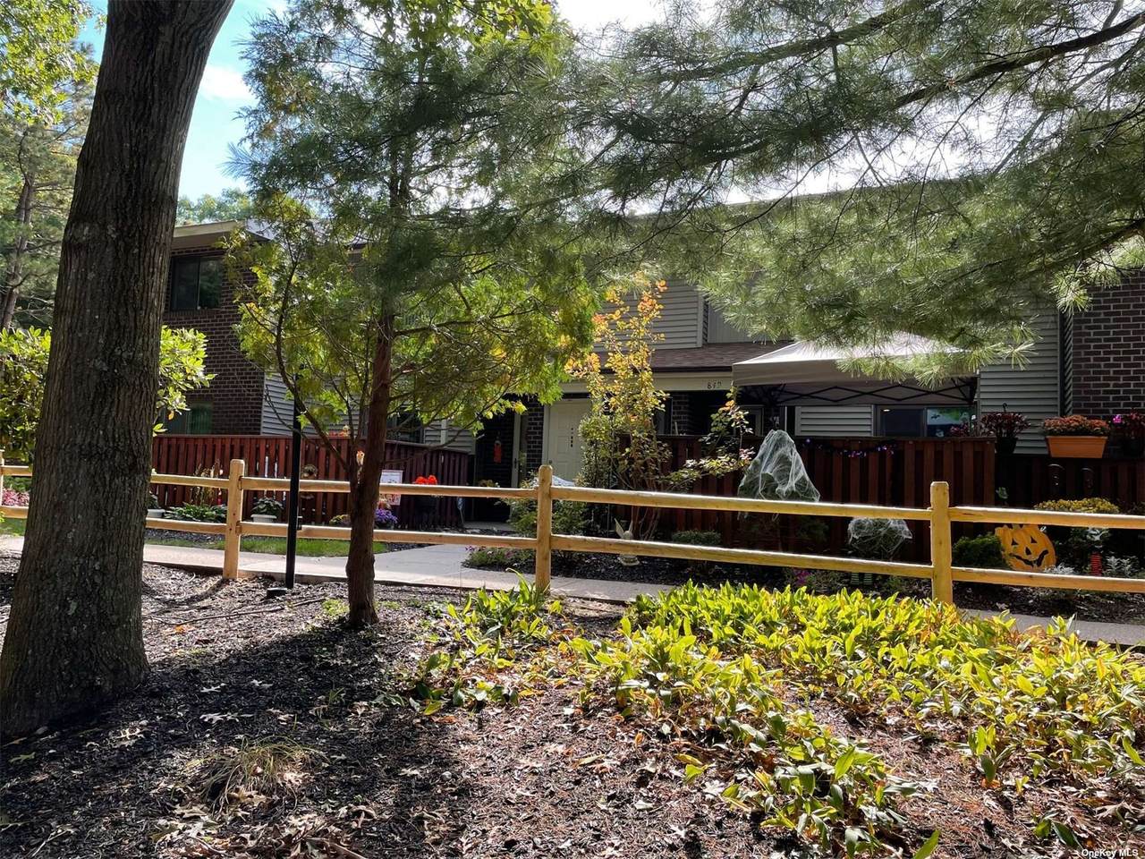 847 Skyline Drive - Photo 1