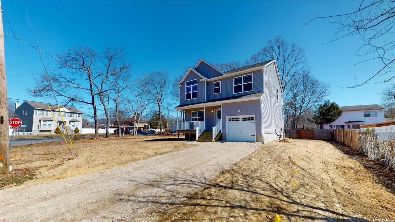 569 Boxwood Drive - Photo 1