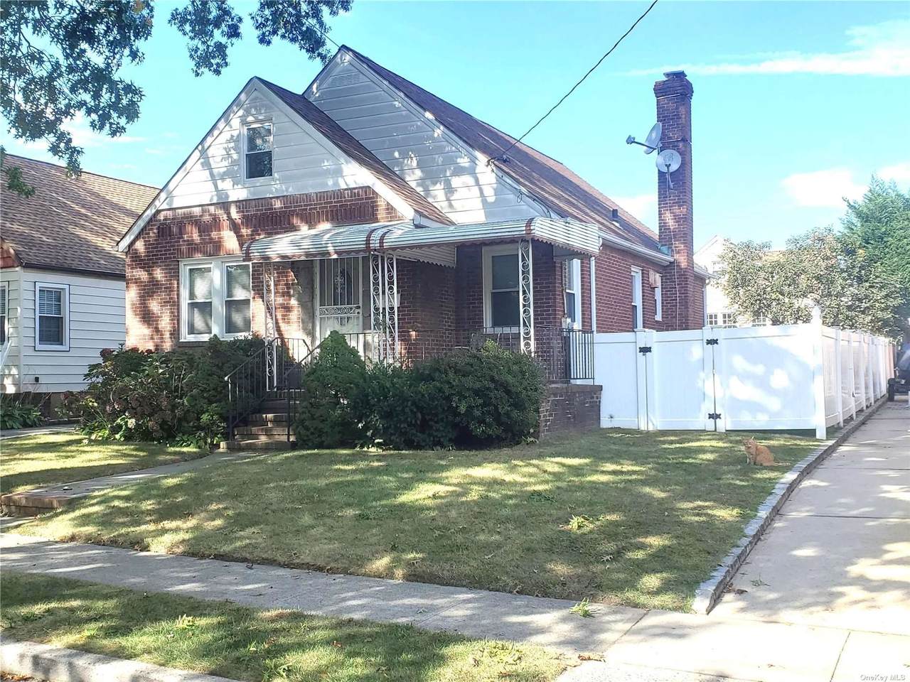 1072 Theodora Street - Photo 1