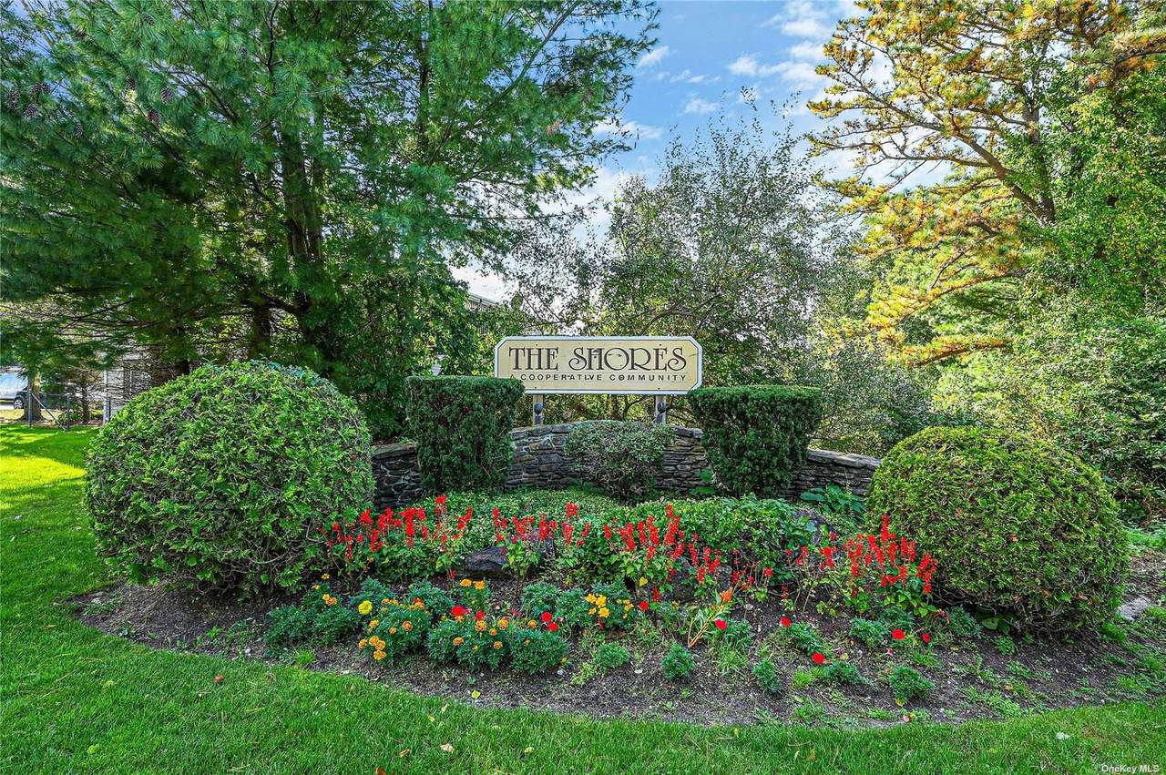 284 Lake Point Dr - Photo 1