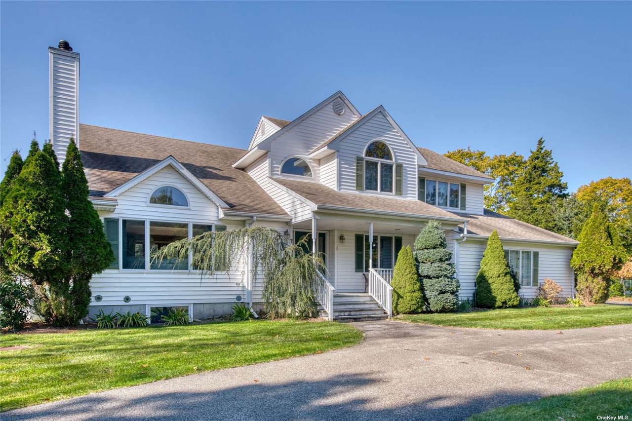 7 Sea Breeze Avenue - Photo 1