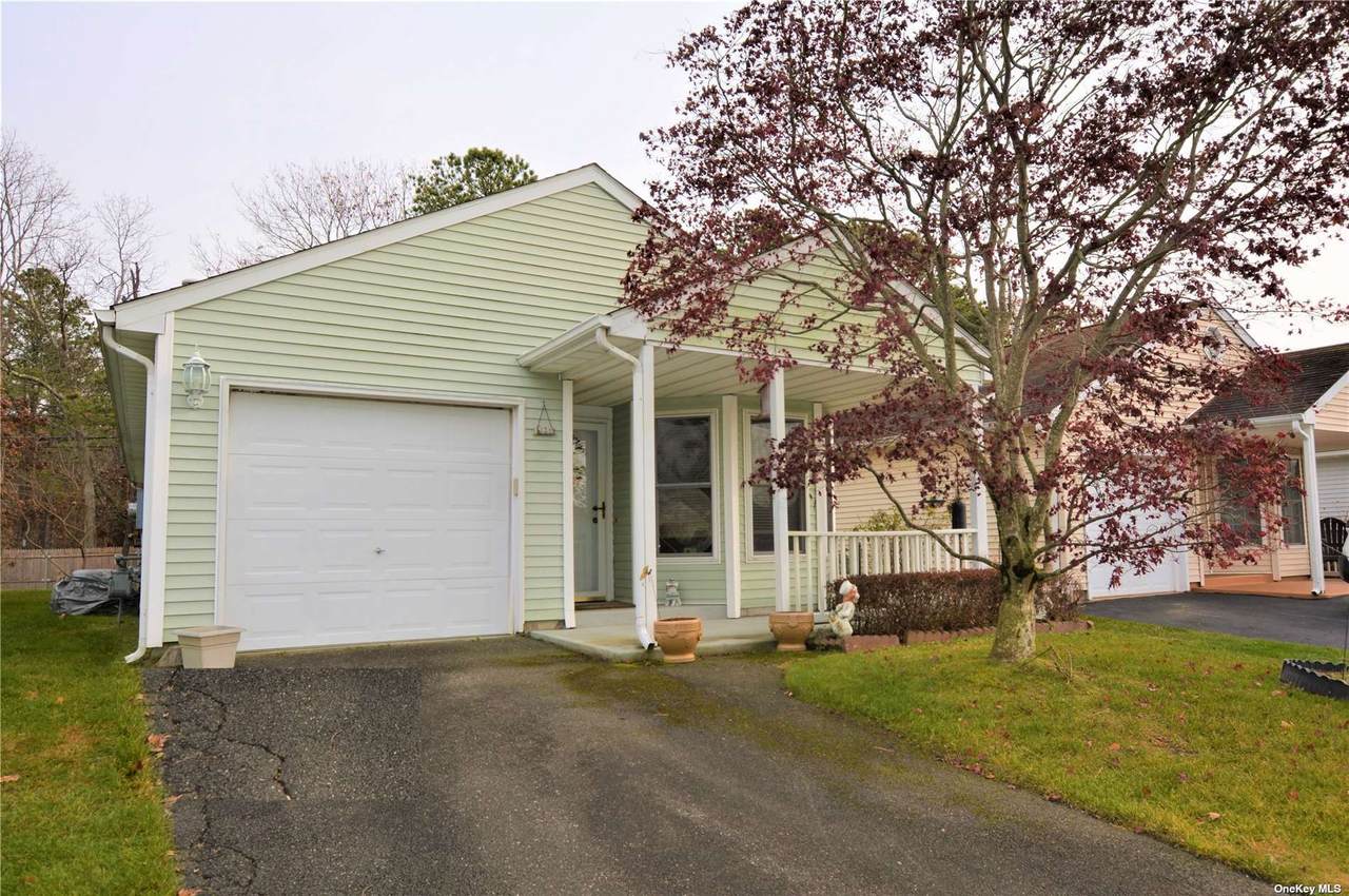 5184 Village Circle - Photo 1