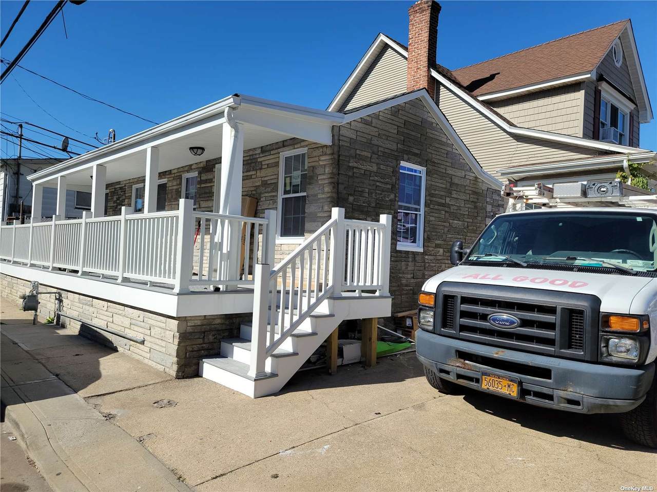 195 Oceanview Street - Photo 1