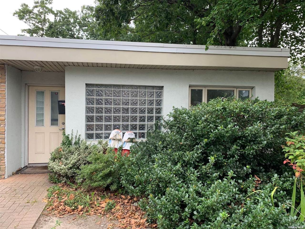 1420 Montauk Highway - Photo 1
