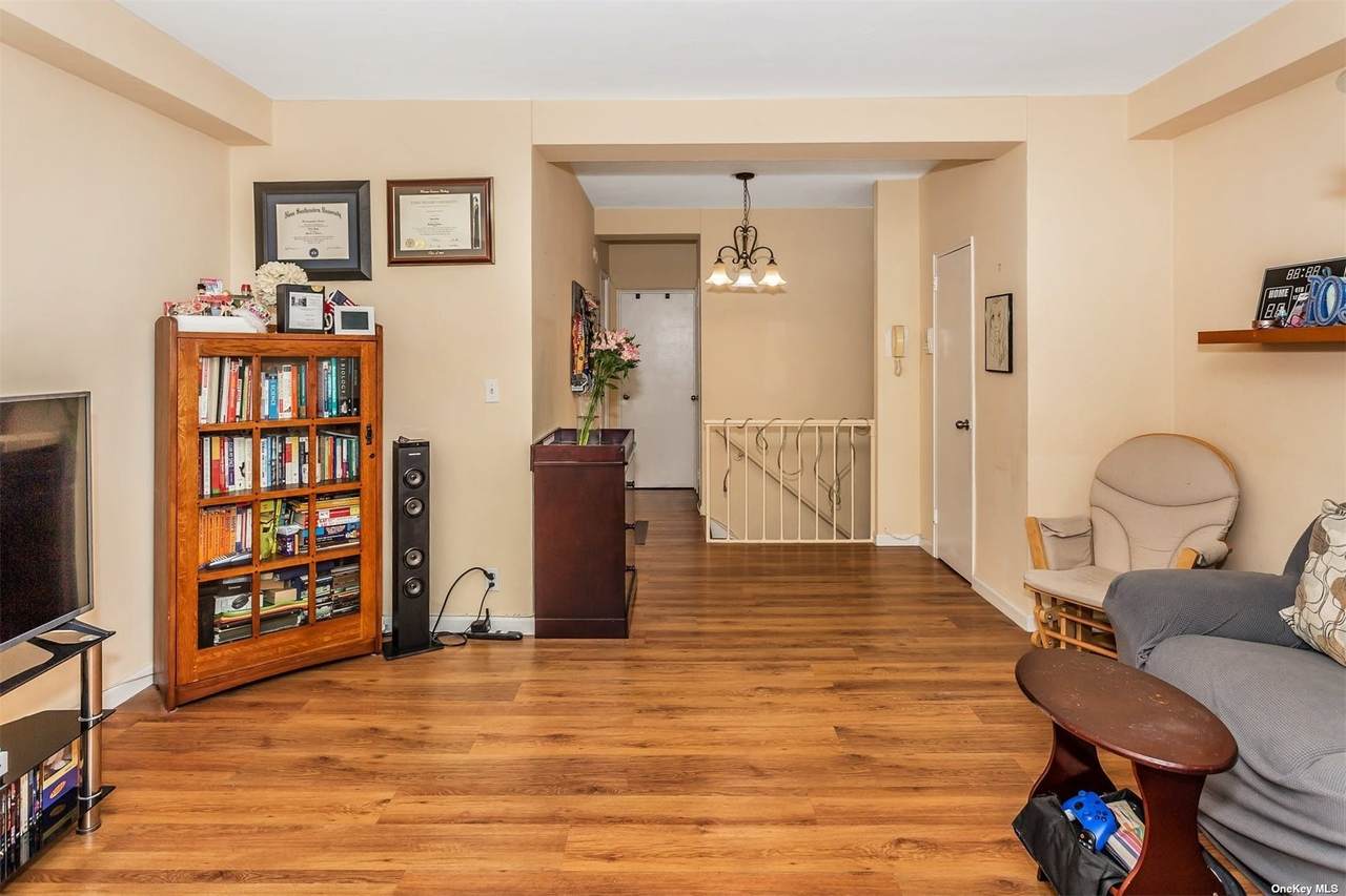 99-60 63 Road - Photo 1