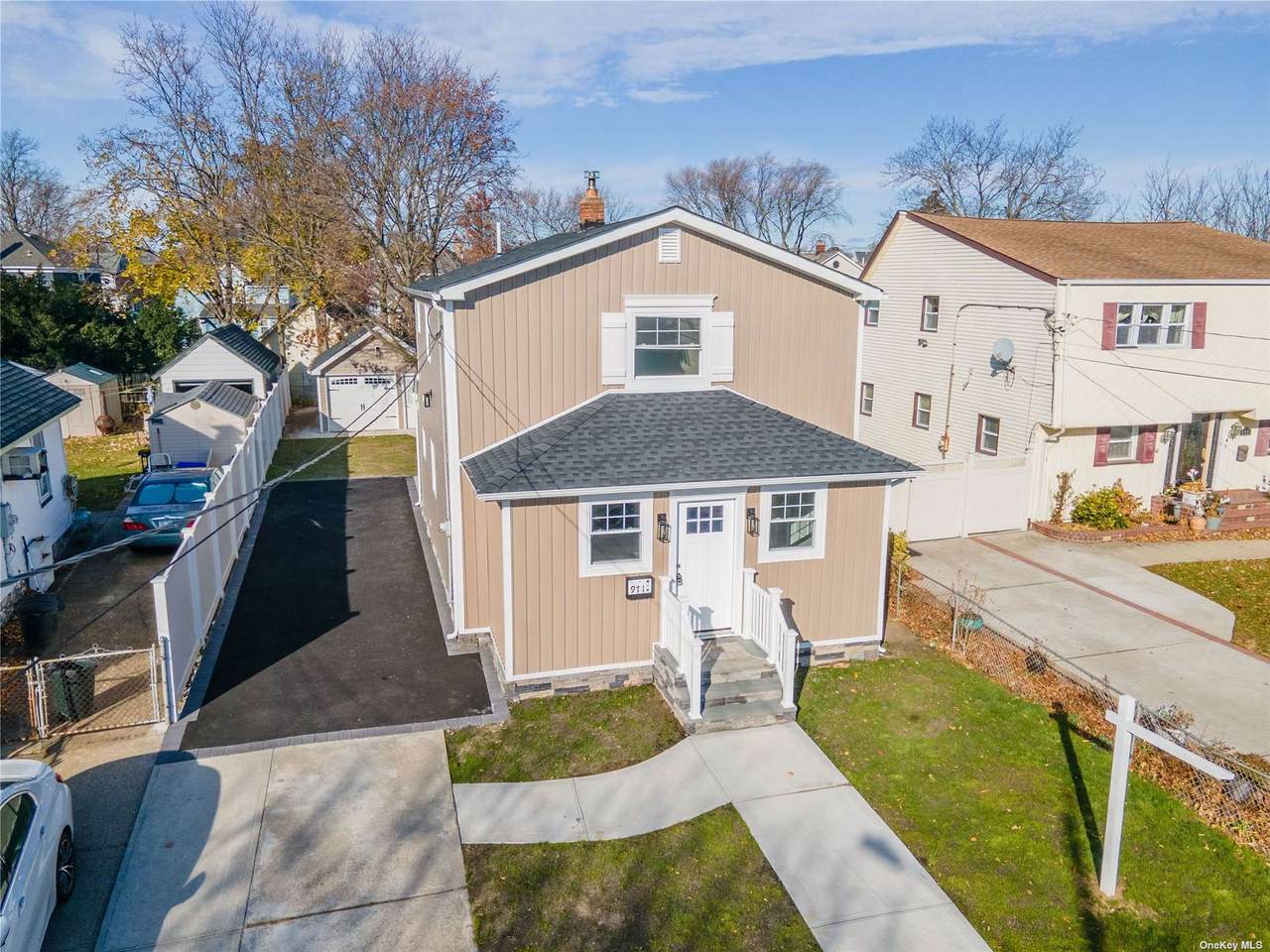 971 Steele Boulevard - Photo 1