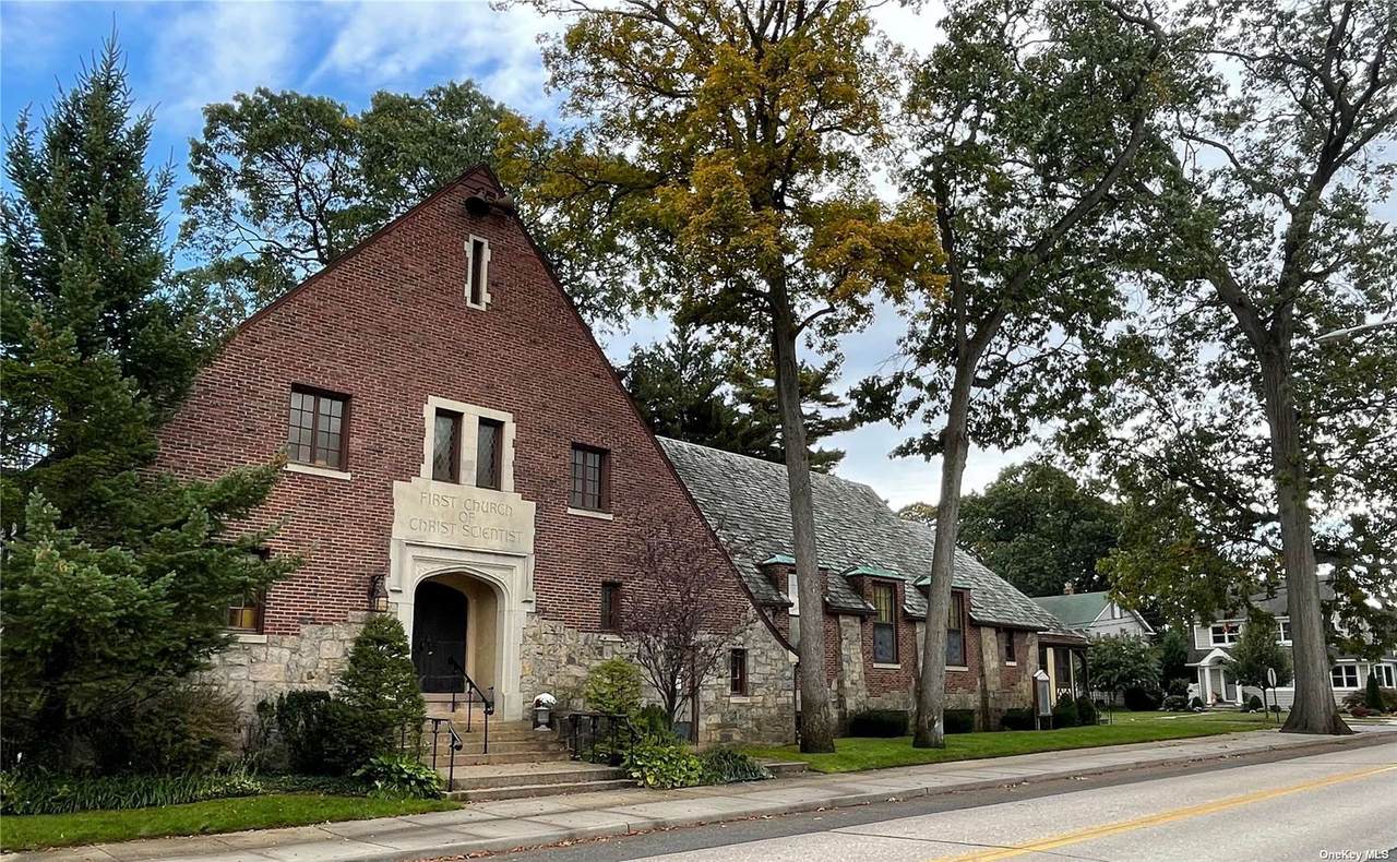 285 Morris Avenue - Photo 1