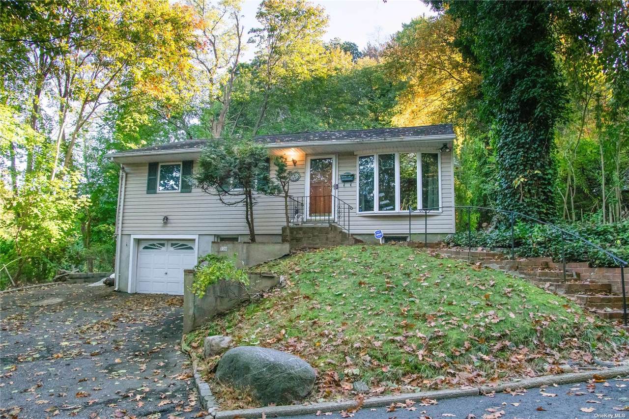 100 Hendrick Avenue - Photo 1
