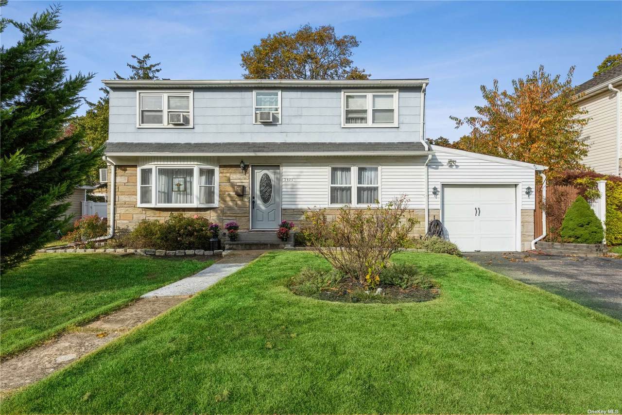 3485 Clifton Boulevard - Photo 1