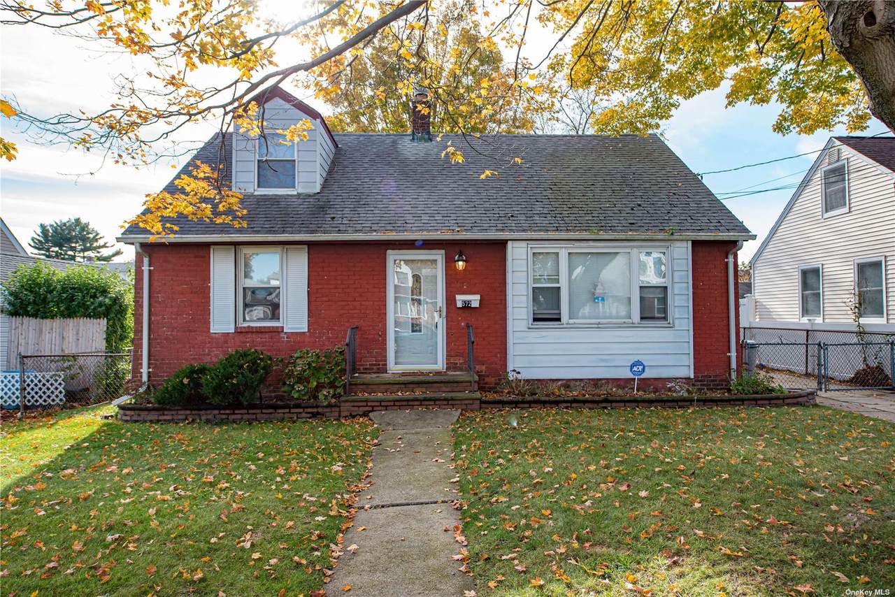 572 Irving Street - Photo 1