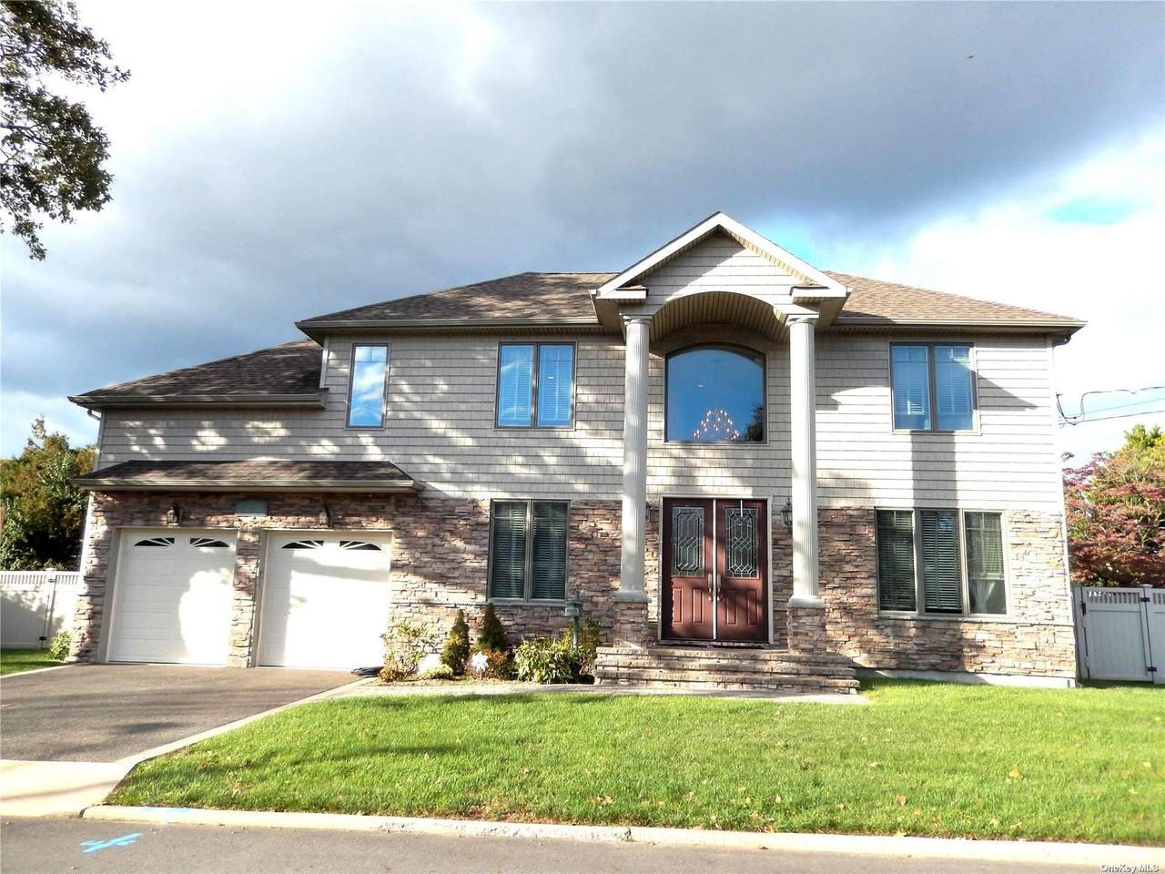 190 Main Parkway - Photo 1