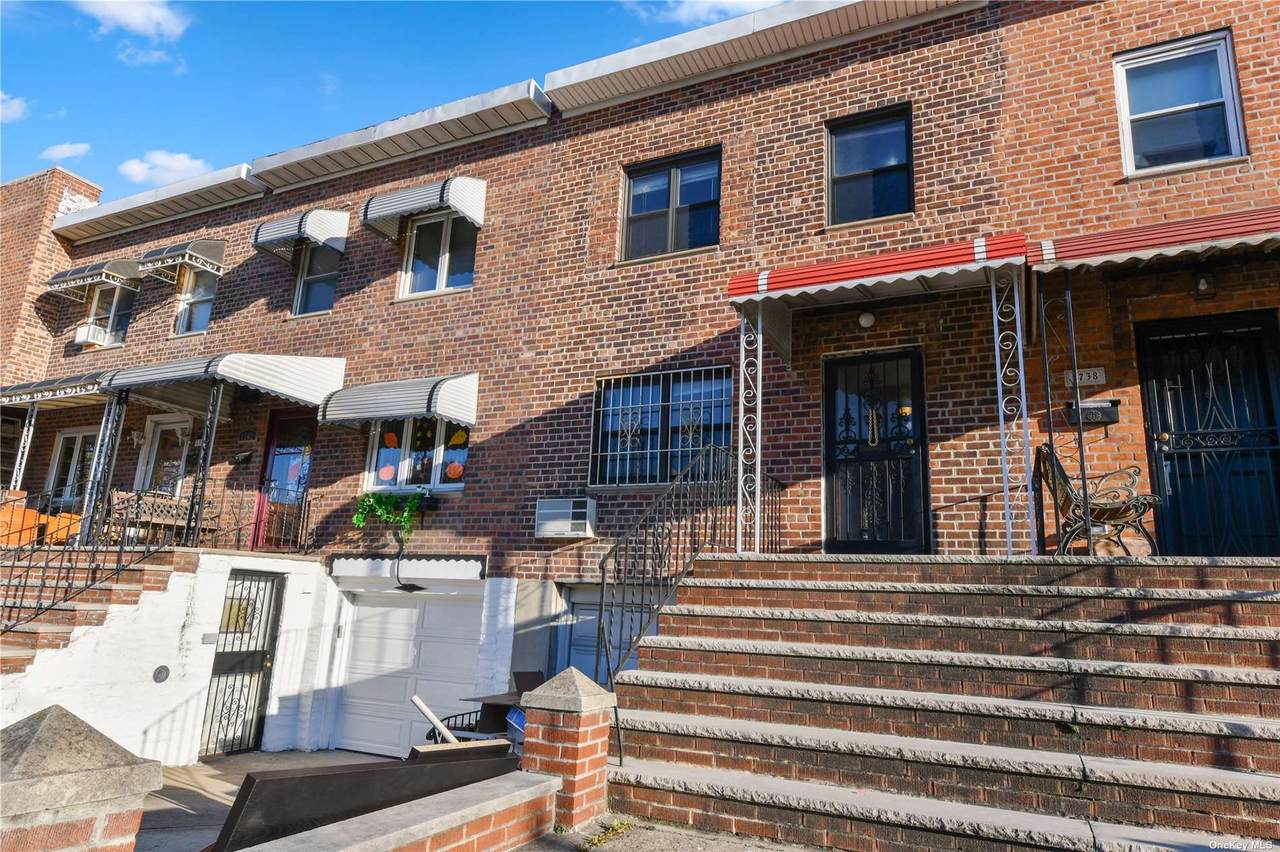 17-40 Starr Street - Photo 1