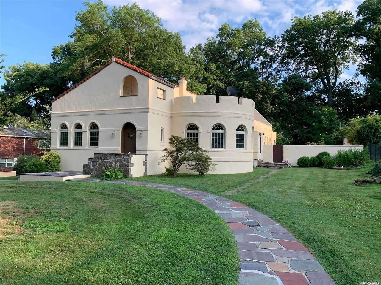 1009 Washington Ave - Photo 1