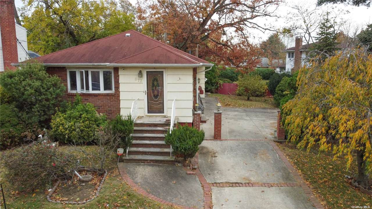 873 Balfour Street - Photo 1