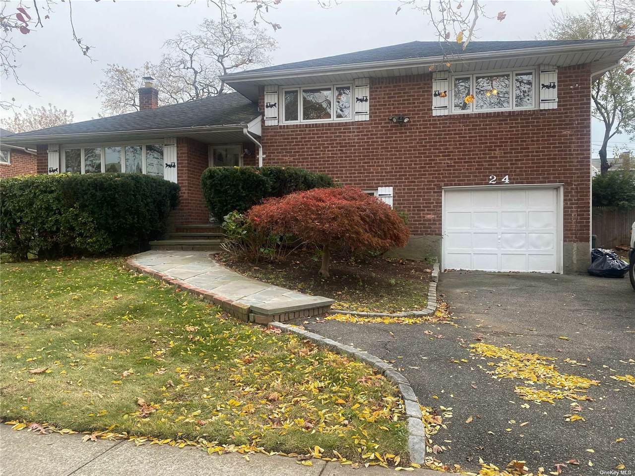 24 Hicks Avenue - Photo 1
