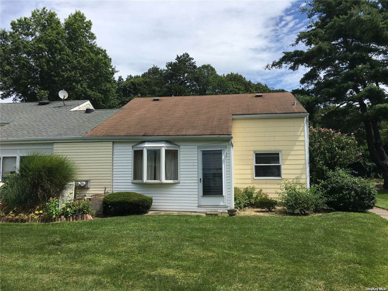 24 Freedom Lane - Photo 1