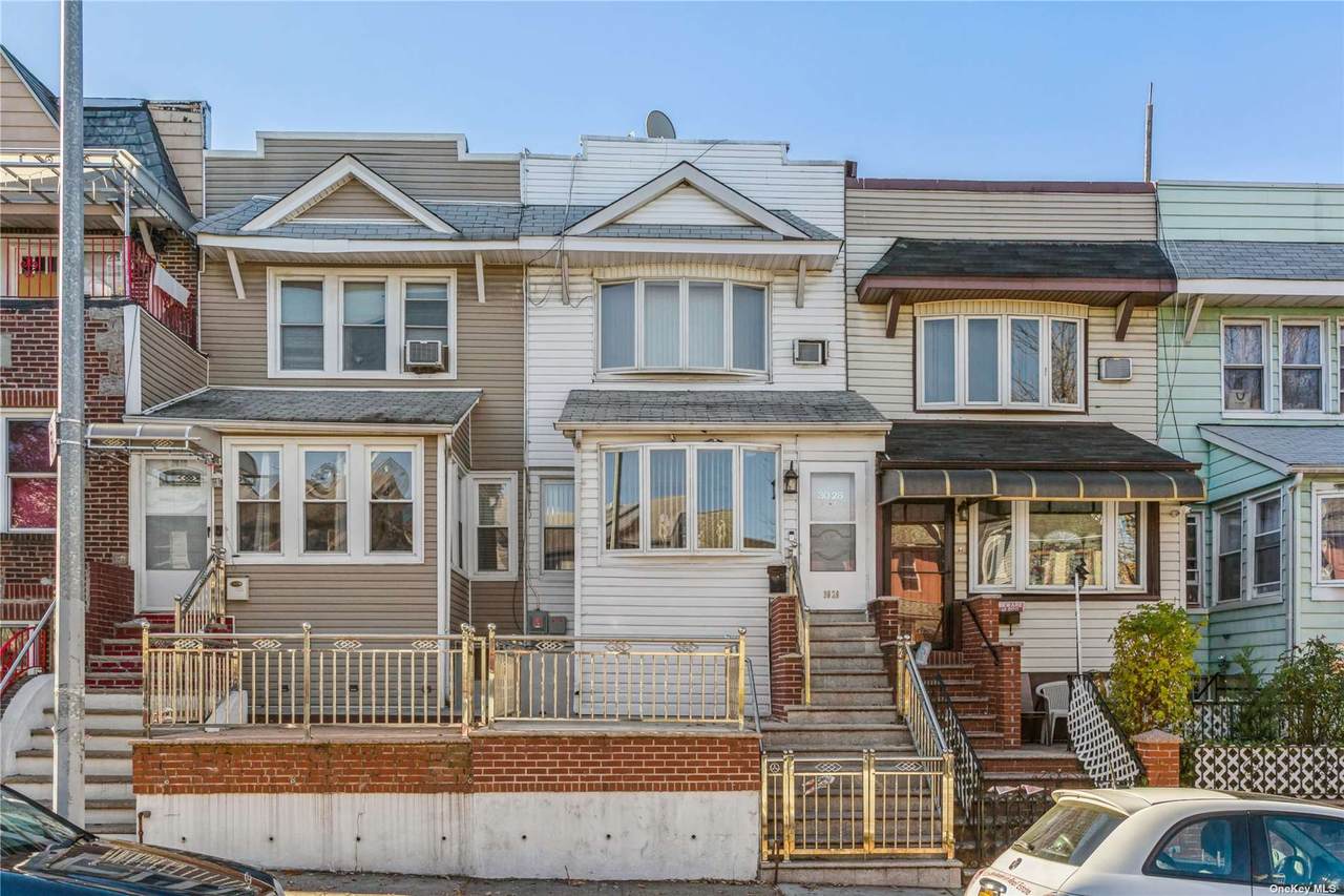 30-28 93rd Street - Photo 1