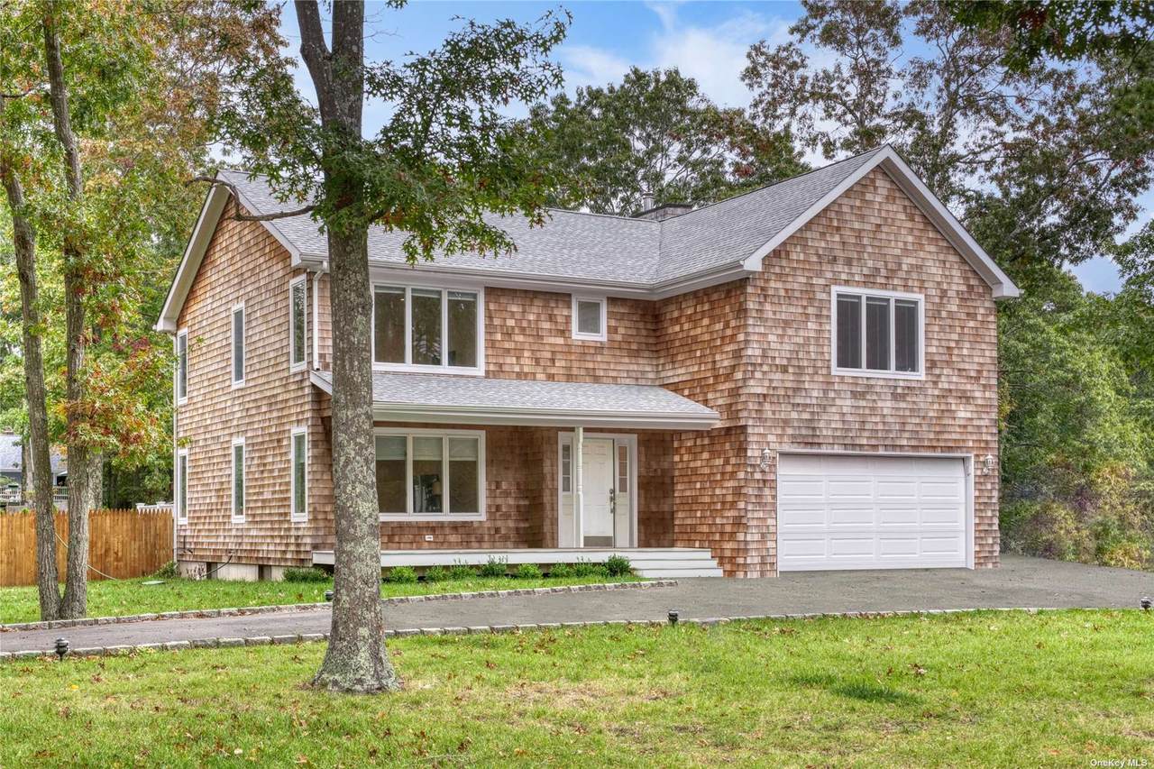 10 Pennant Lane - Photo 1