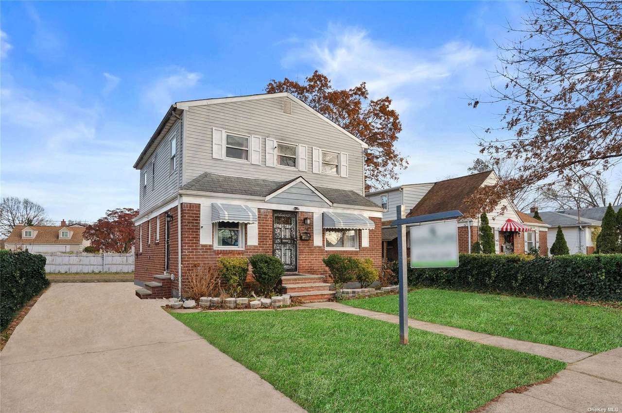 68 Green Avenue - Photo 1