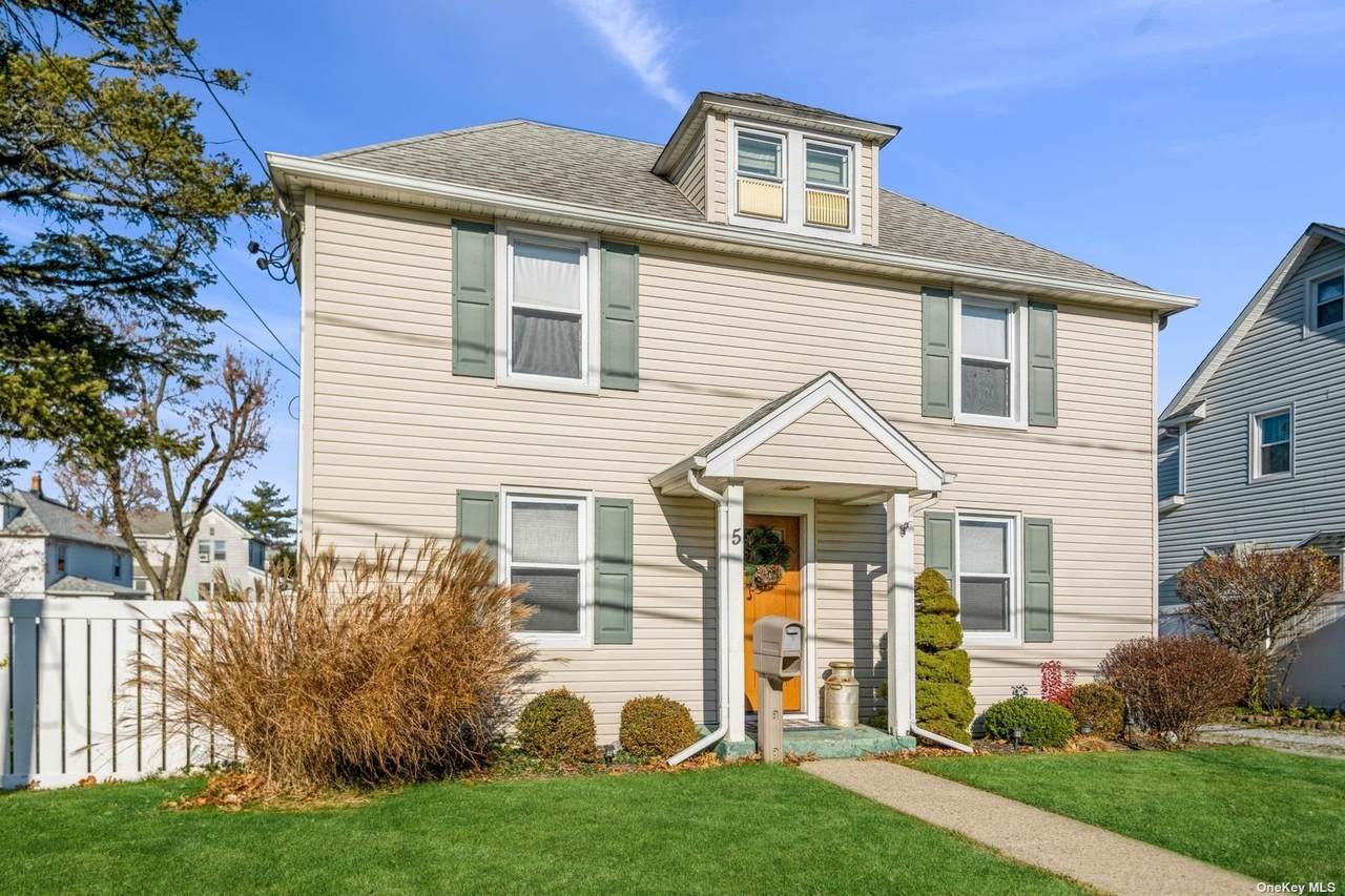 5 Waldo Avenue - Photo 1
