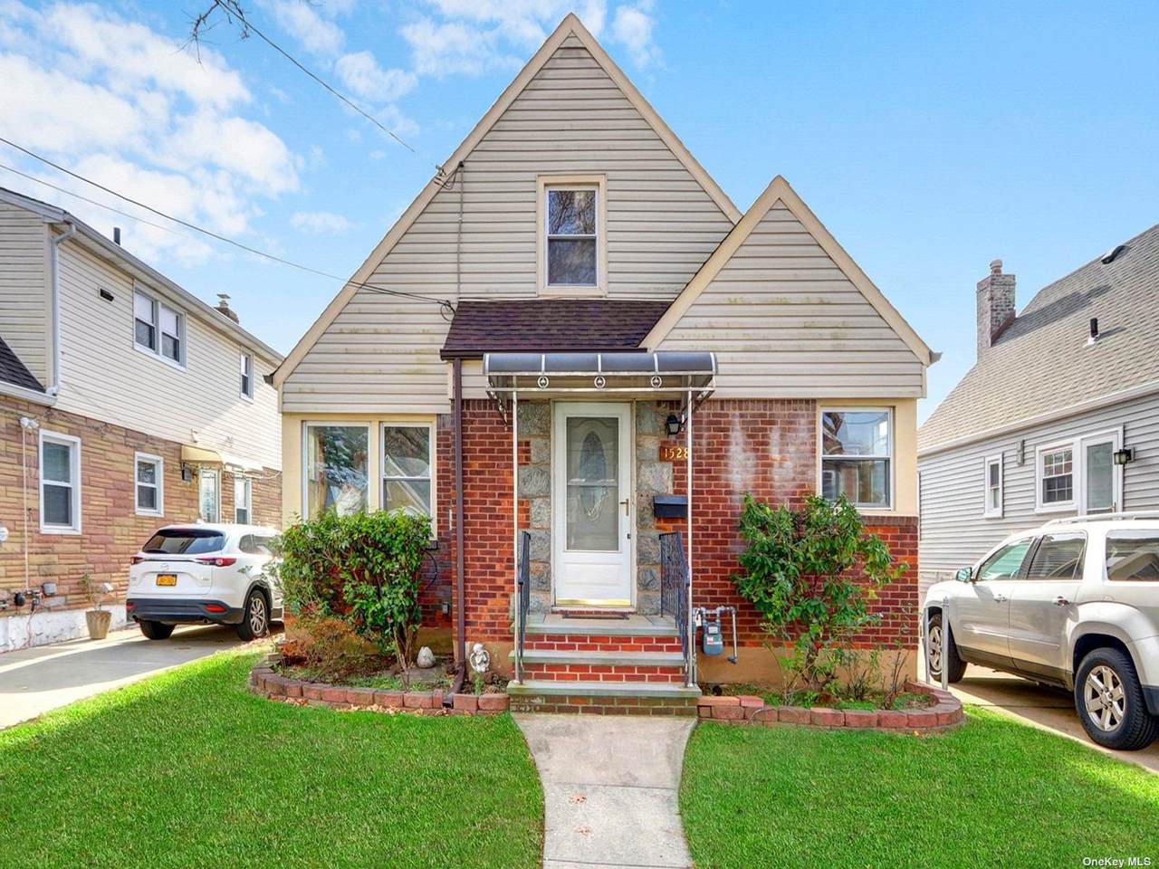 1528 Washington Avenue - Photo 1