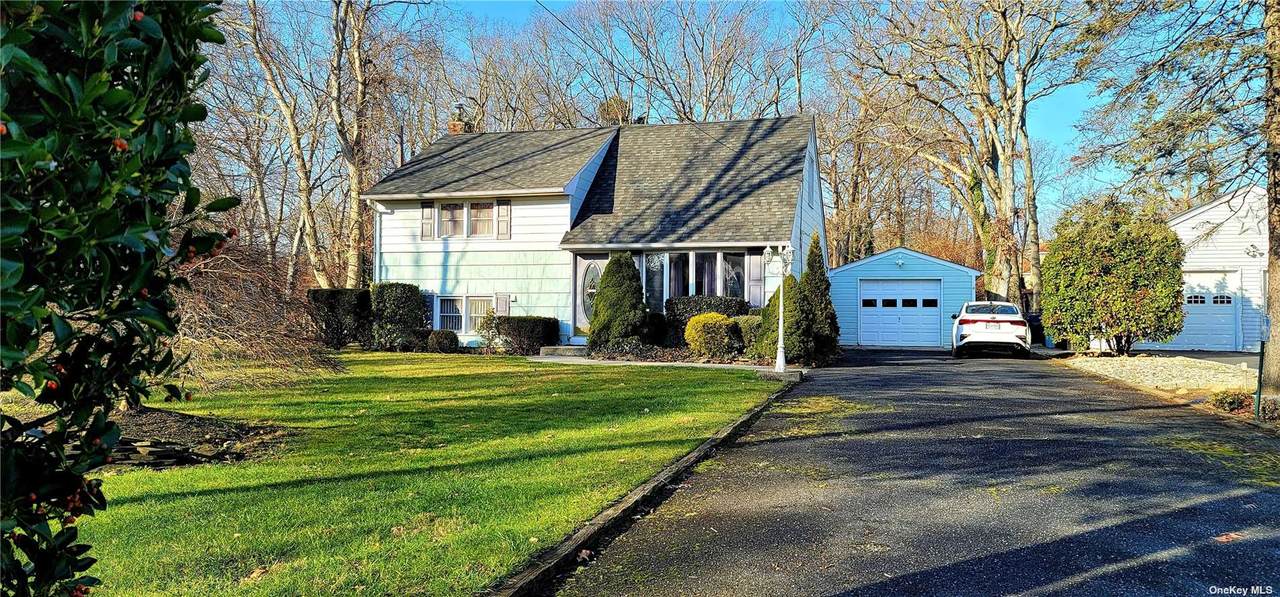 881 Union Street - Photo 1