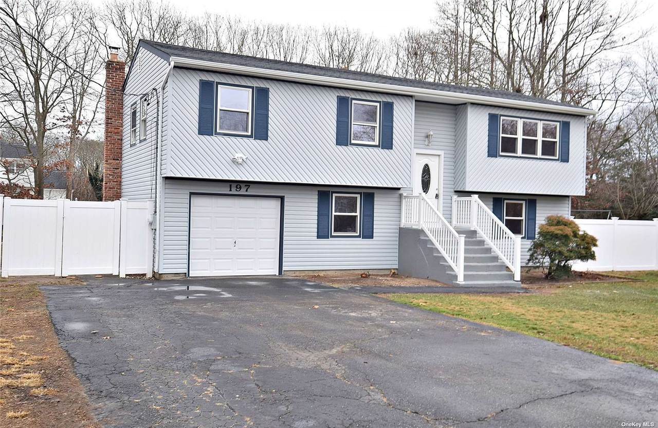 197 Hawthorne Street - Photo 1