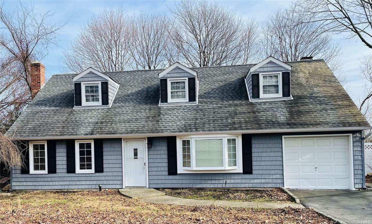 110 Rosemont Avenue - Photo 1