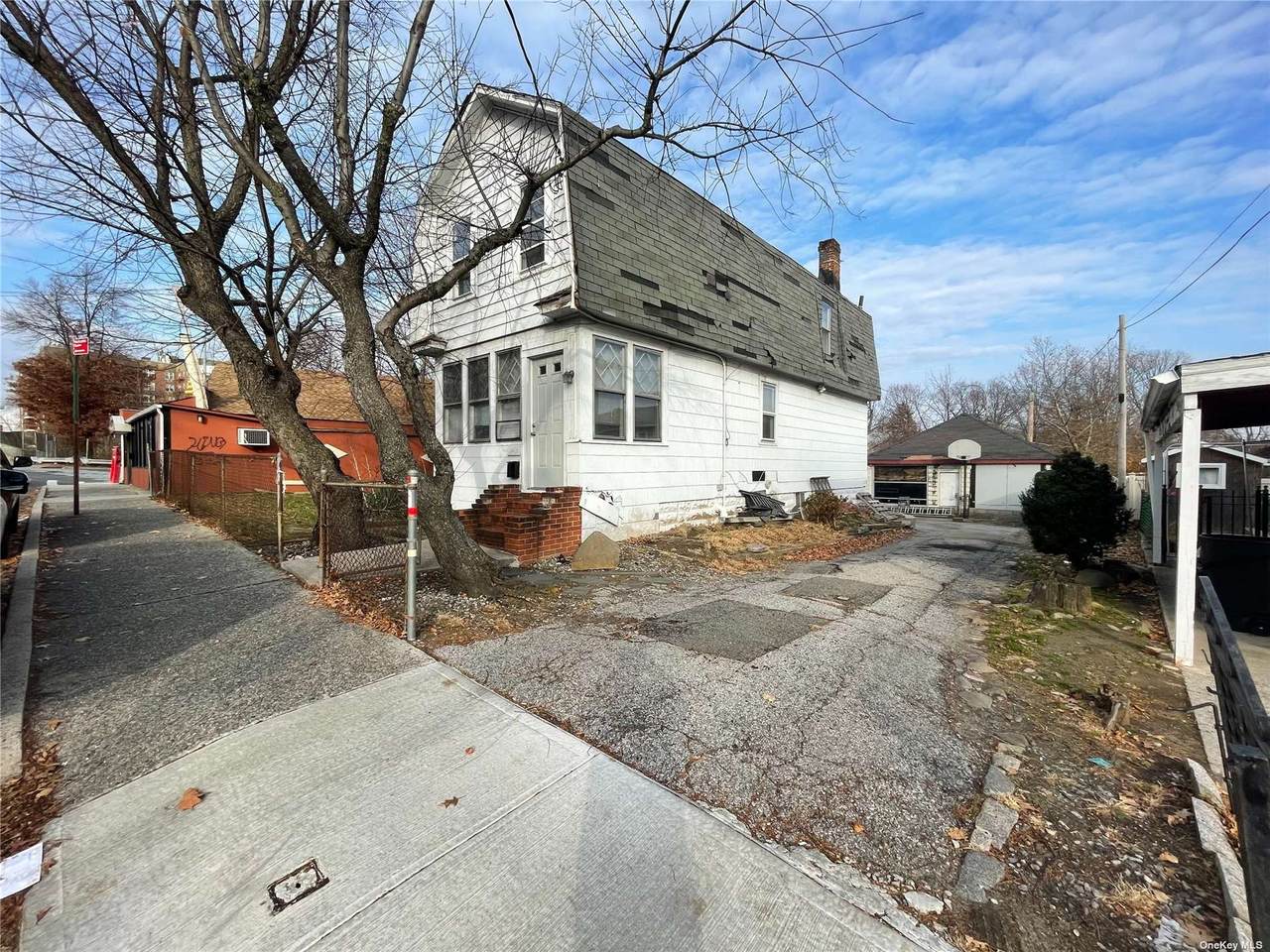 15-35 Clintonville Street - Photo 1