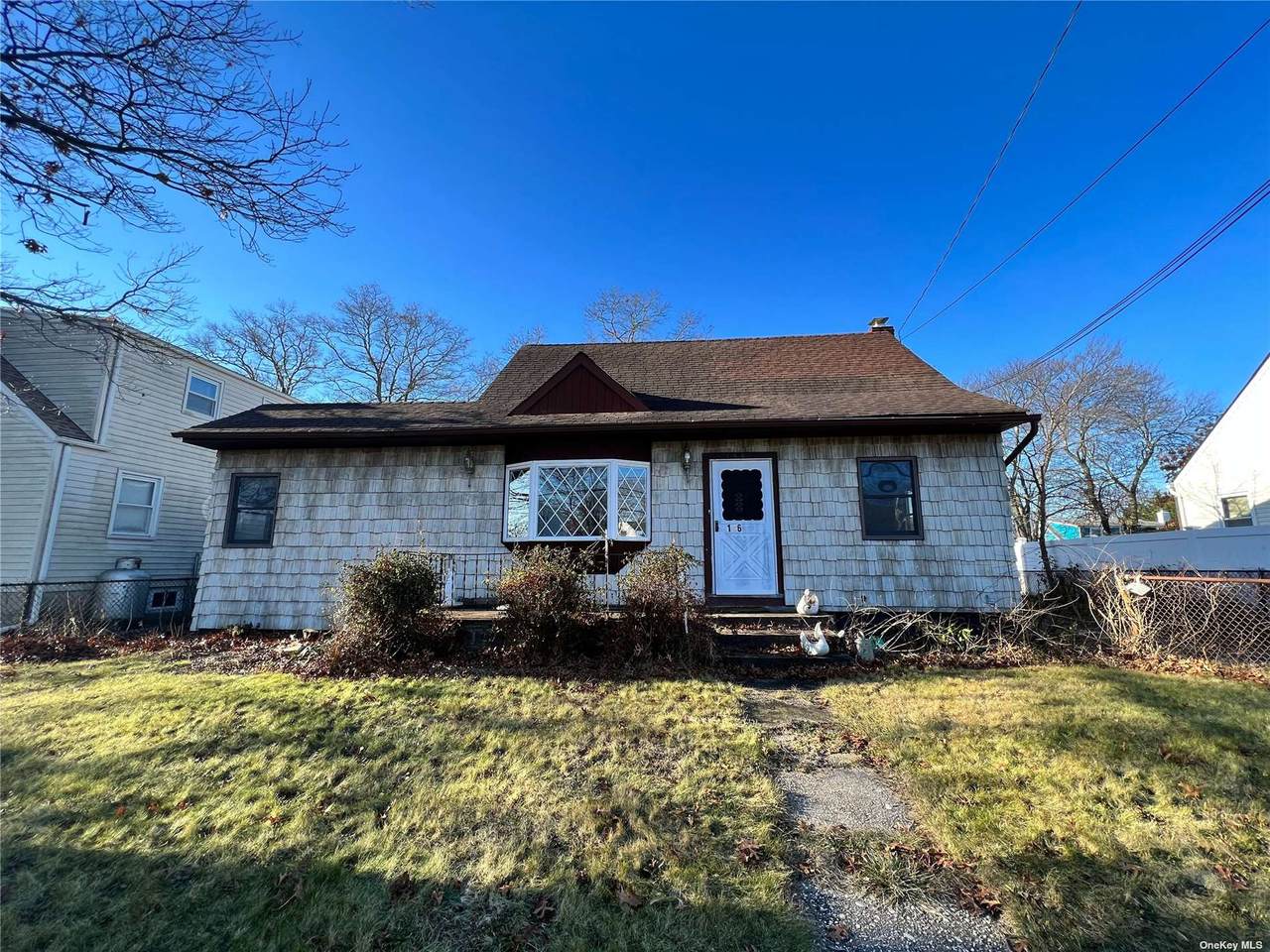 196 Broome Avenue - Photo 1