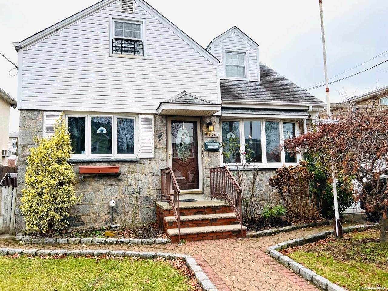 154-08 20 Ave - Photo 1