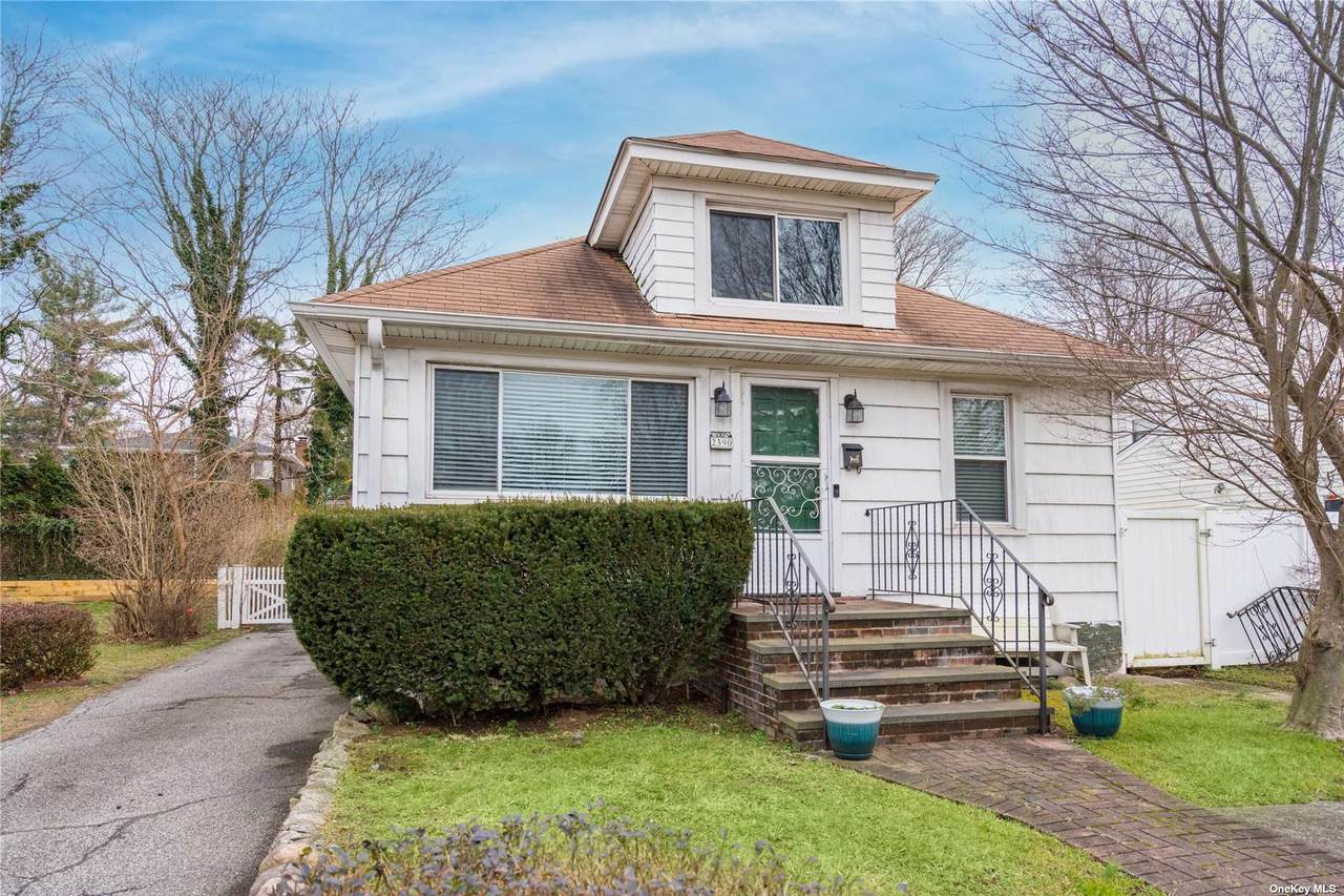 2390 New York Avenue - Photo 1