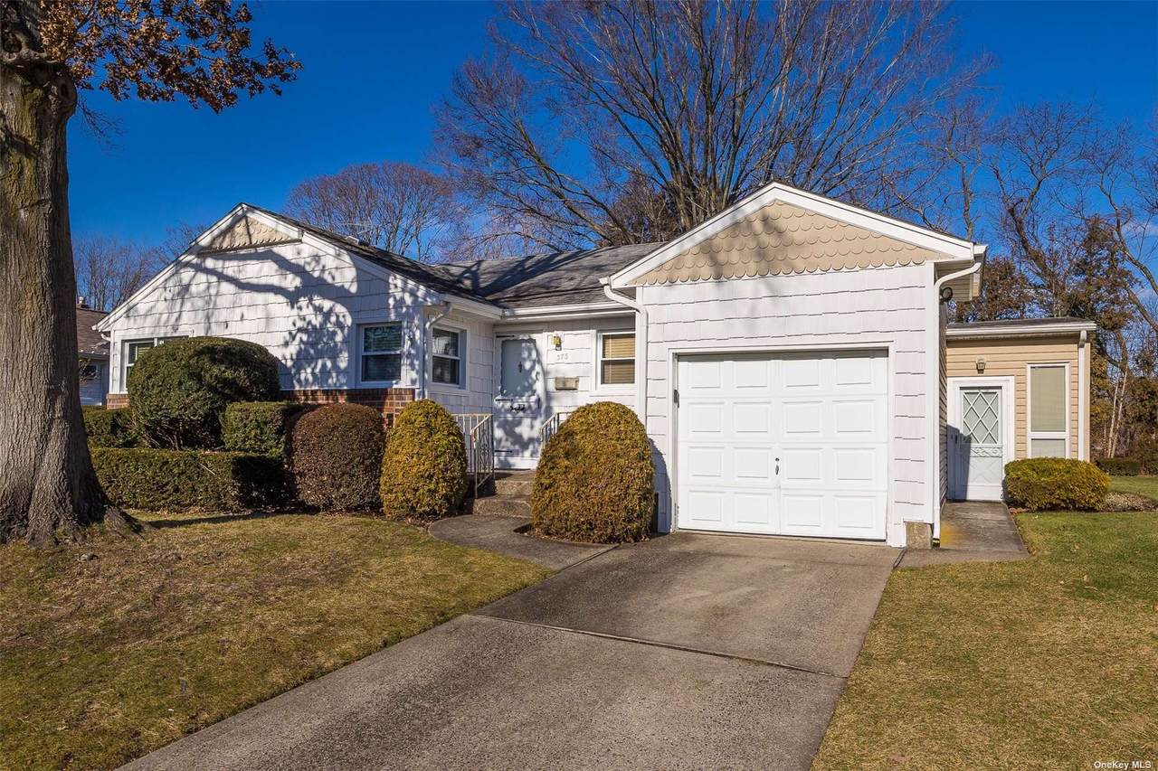 373 Briarwood Road - Photo 1