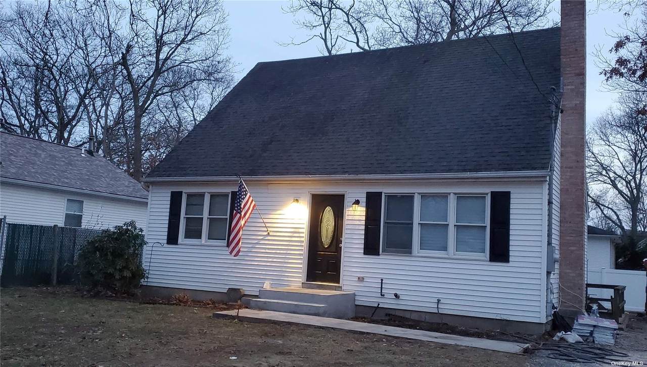 106 Bedford Avenue - Photo 1