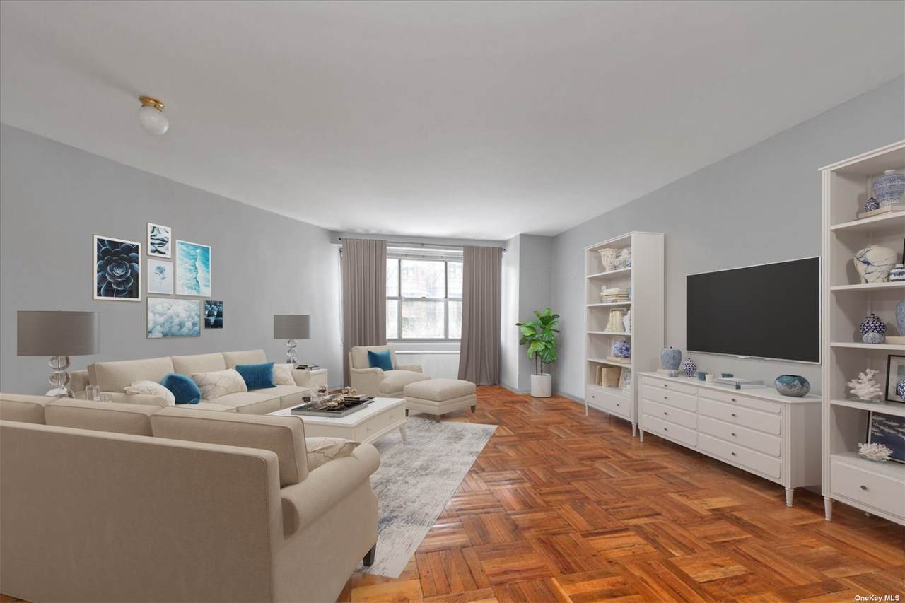 125-10 Queens Boulevard - Photo 1