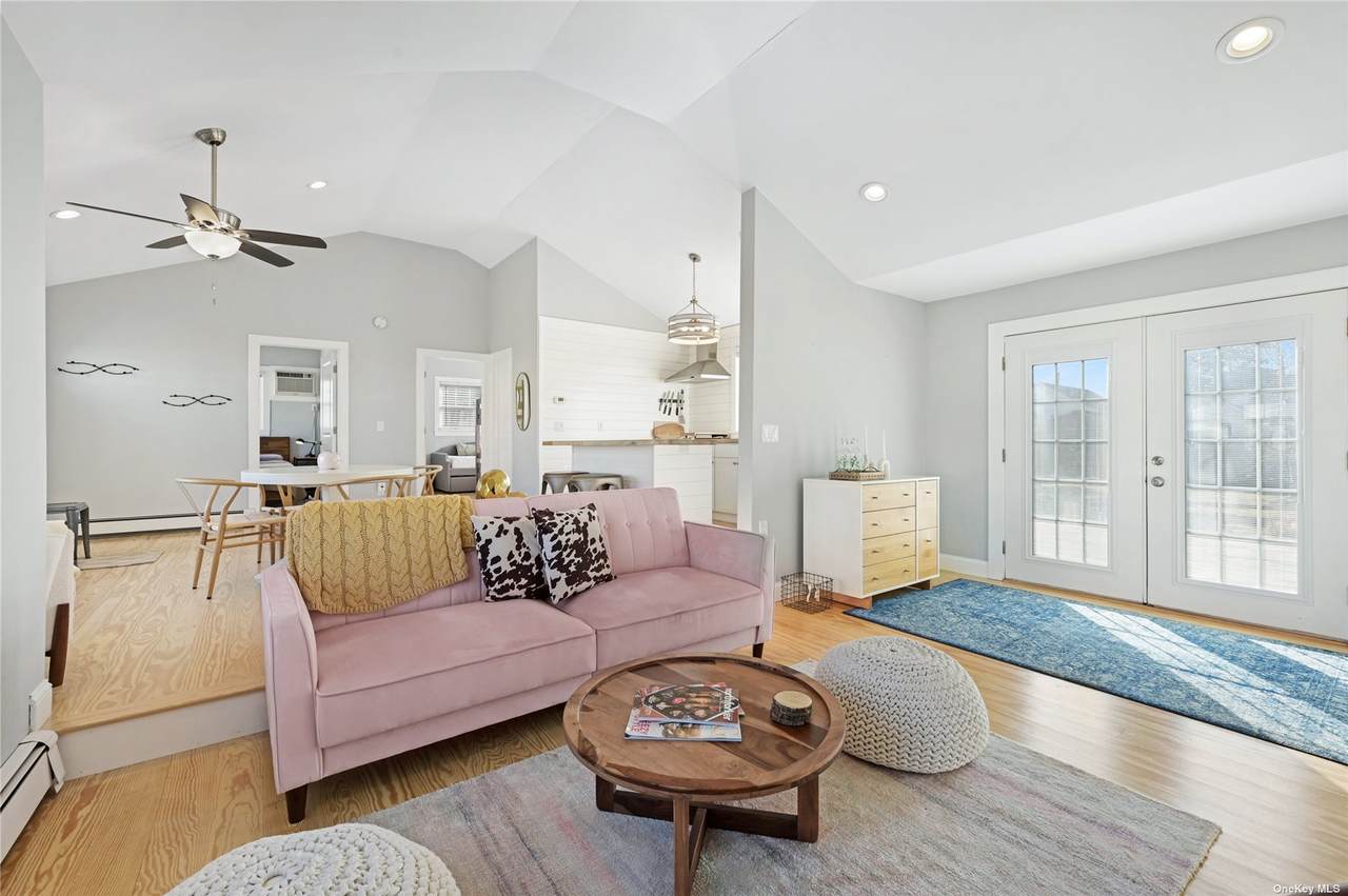 28 Willow Street - Photo 1