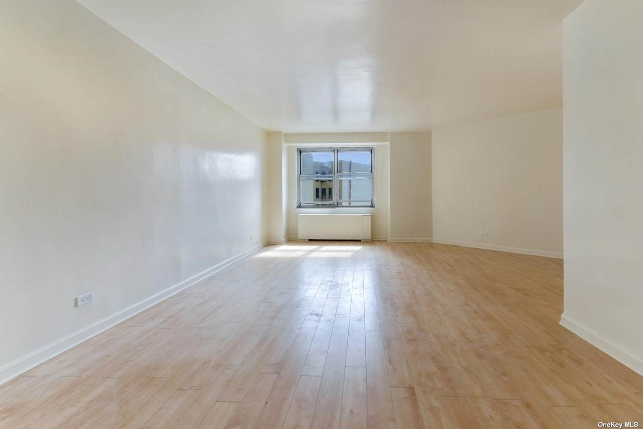 85-15 Main Street - Photo 1