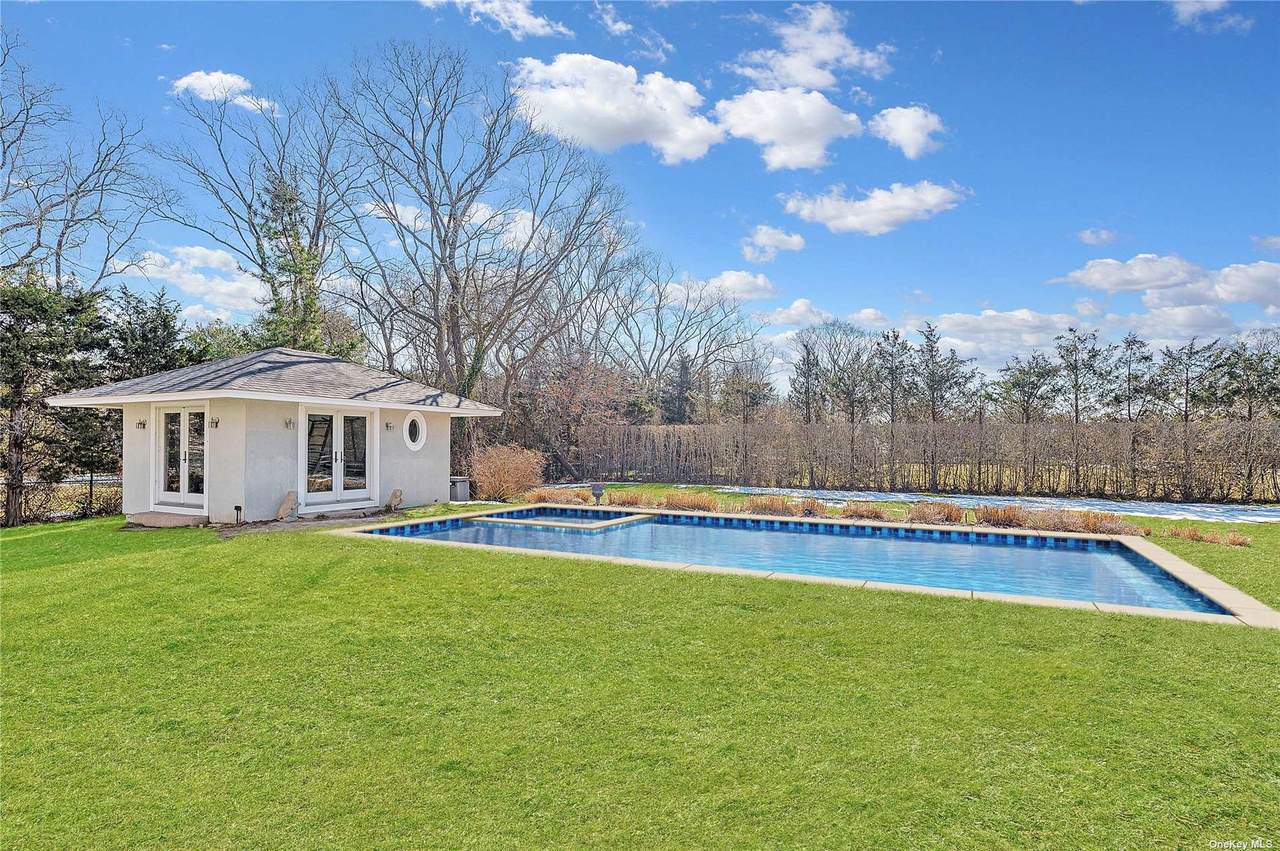 1 Mallard Lane - Photo 1