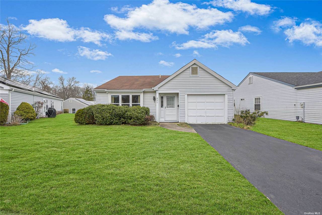 457 Summerwood Court - Photo 1