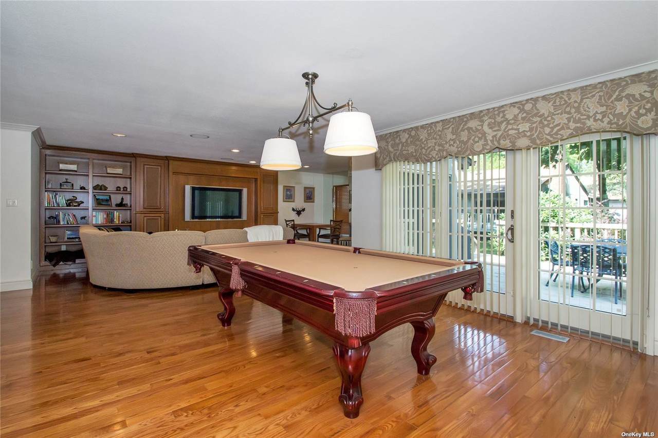 305 Vista Drive - Photo 1