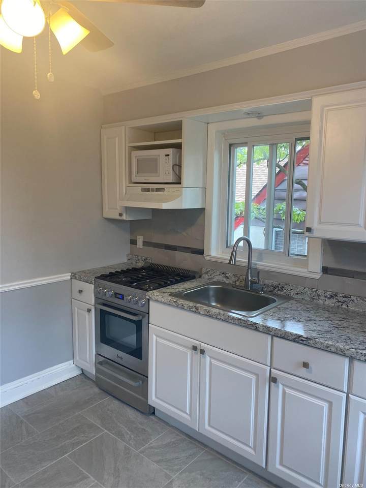 187-39 87th Road - Photo 1