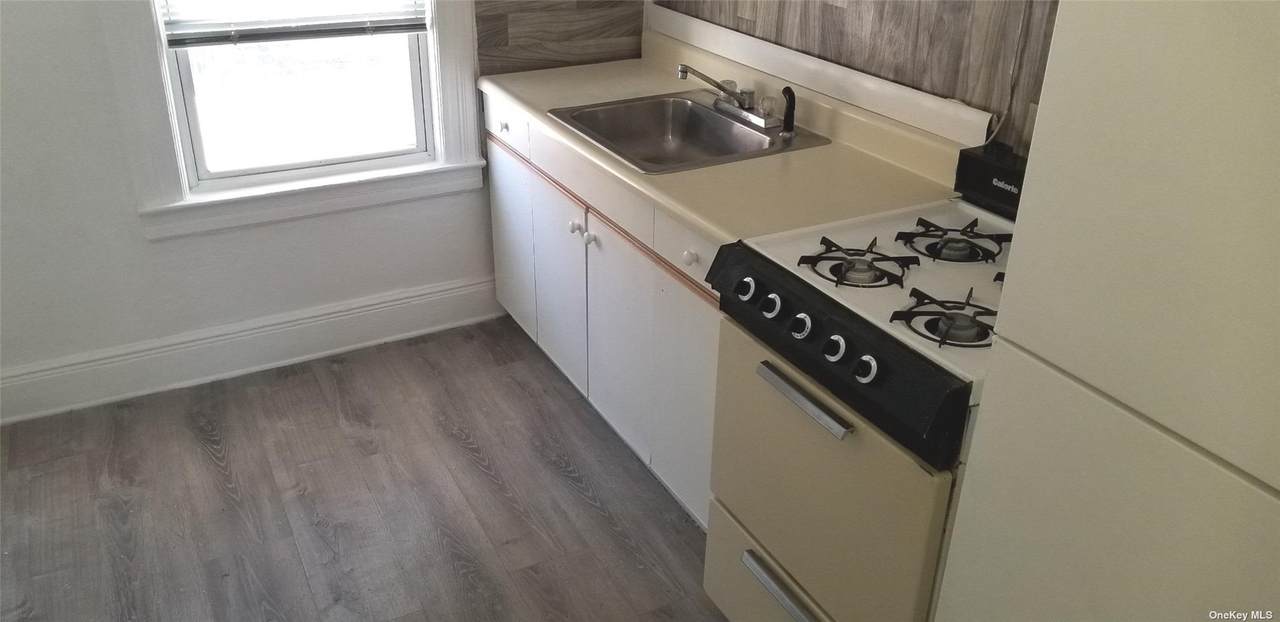 101-10 85th Road - Photo 1