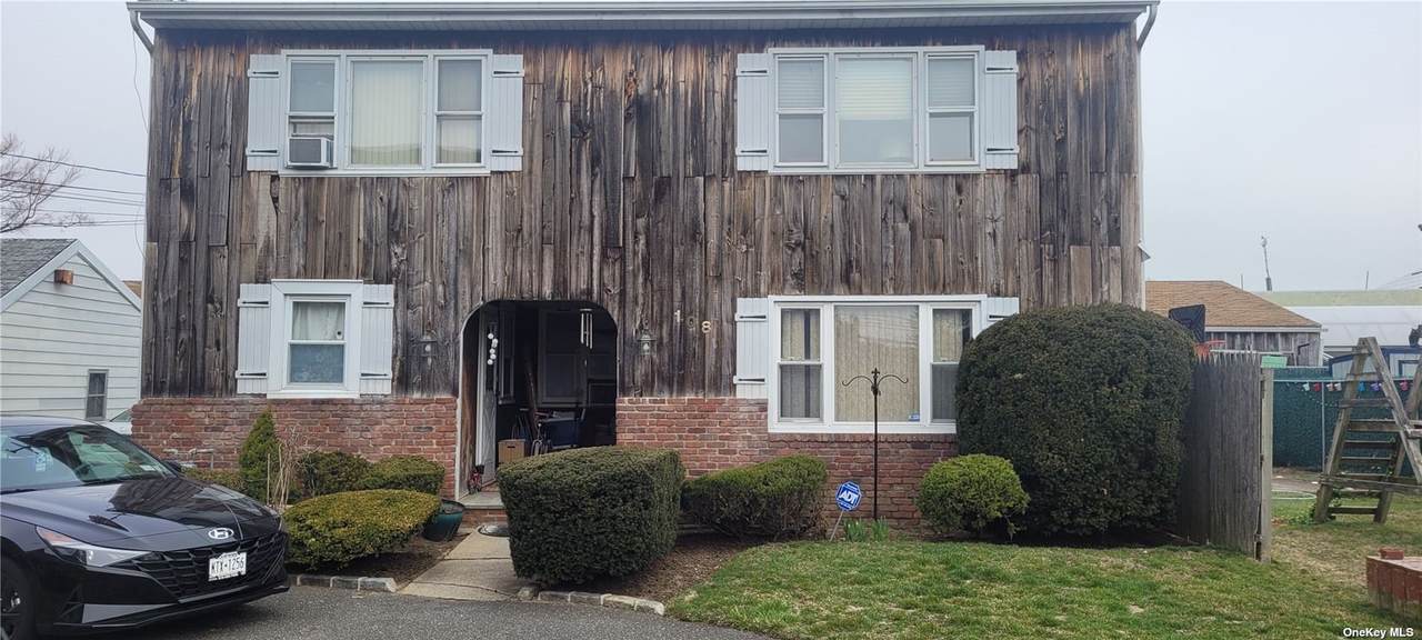 108 Roosevelt Street - Photo 1