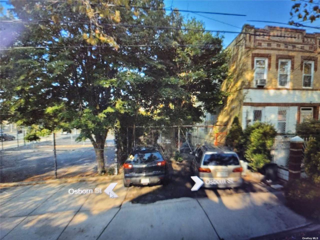 666 Osborn Street - Photo 1