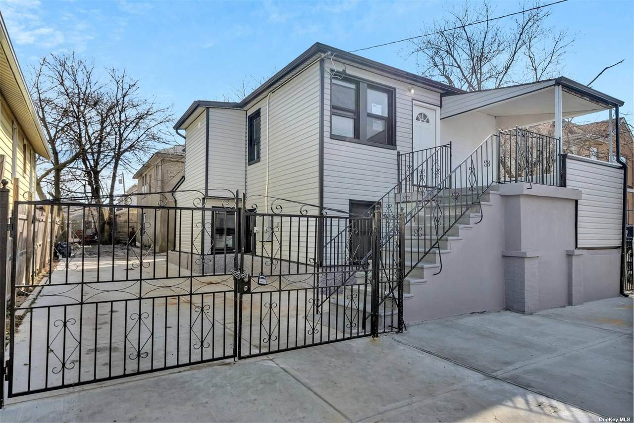 72-21 Burchell Avenue - Photo 1