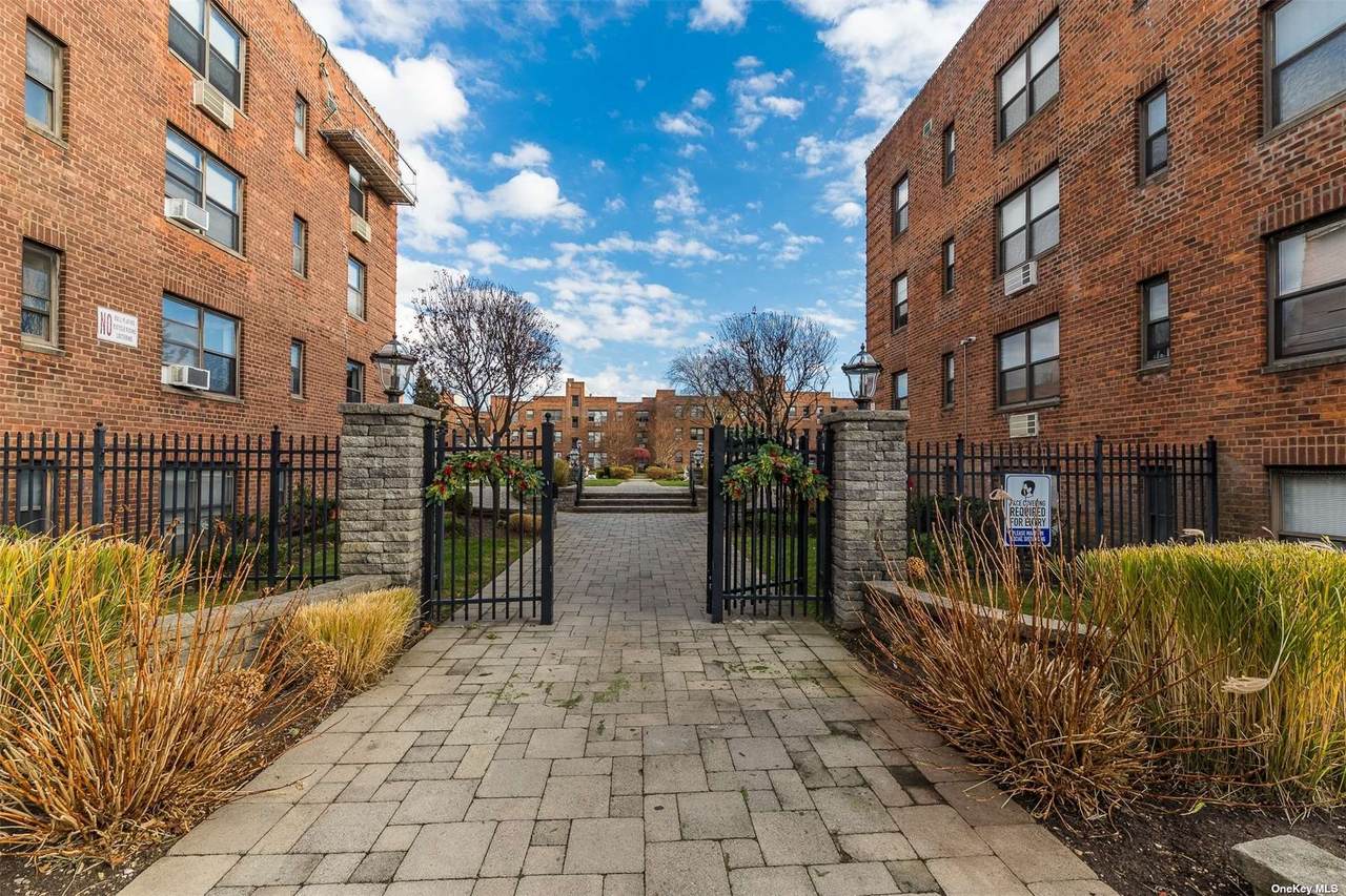 1 Jefferson Avenue - Photo 1