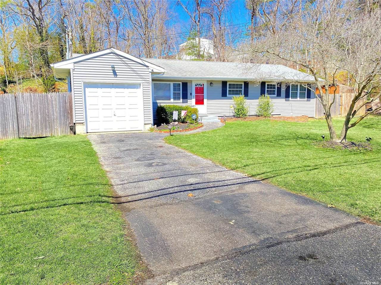 512 Nichols Road - Photo 1