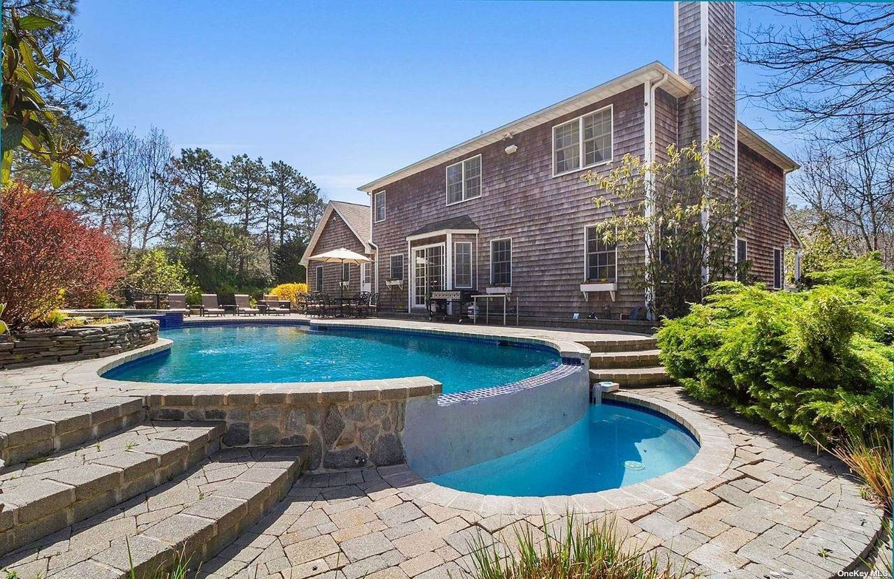 156 Maggie Drive - Photo 1