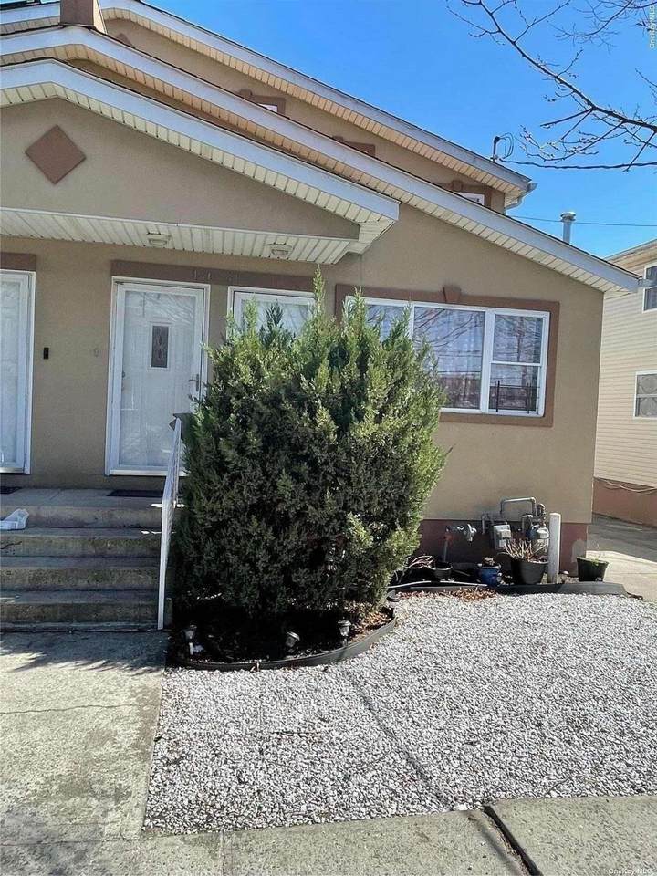 140-41 Coombs Street - Photo 1